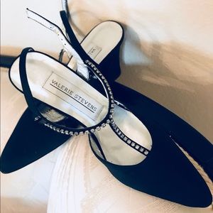 Valerie Stevens black pumps with crystal design